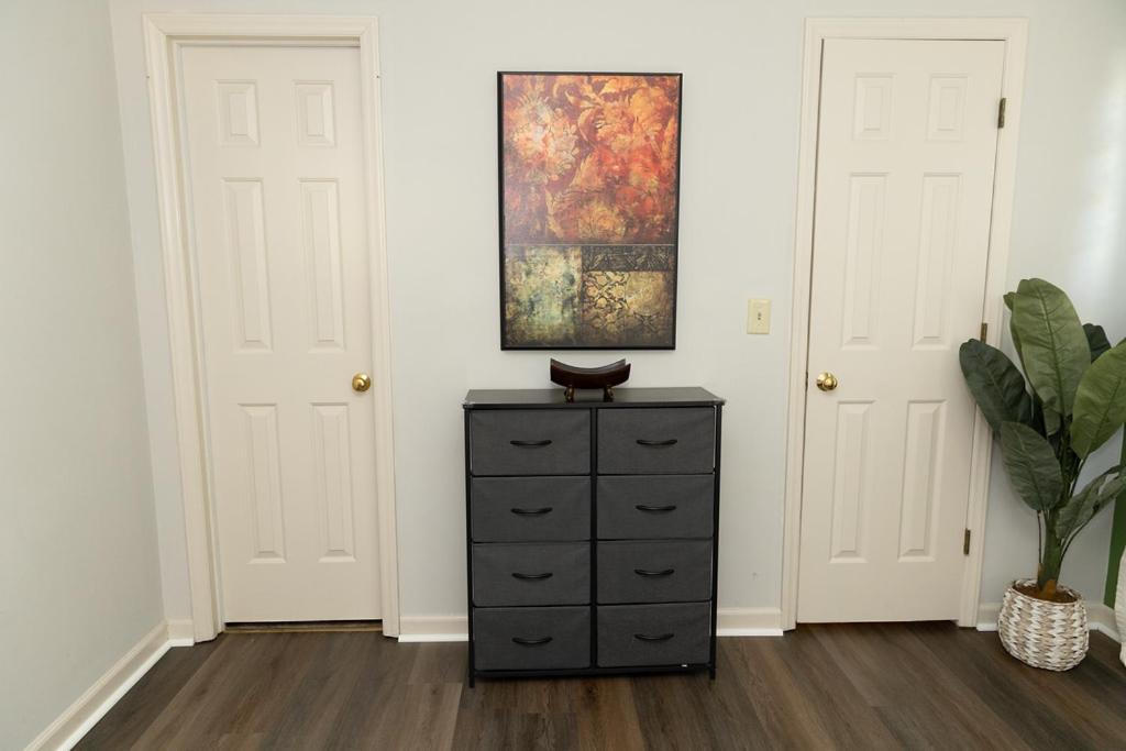 Holiday home Kids Friendly Ranch,jaccuzzi Tub,walk To Food Lion,keurig Machine,crib,5g Internet