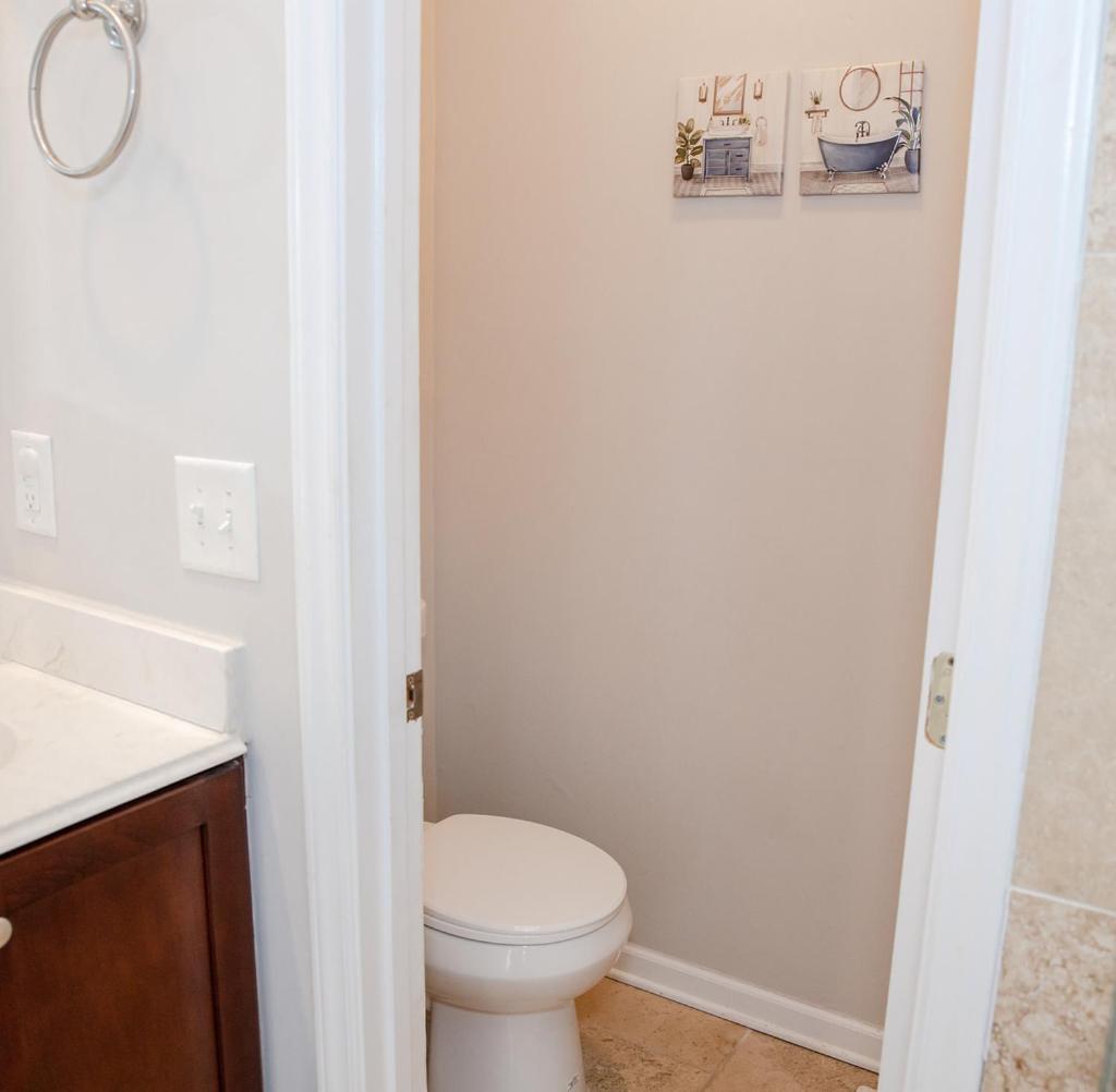 Holiday home Kids Friendly Ranch,jaccuzzi Tub,walk To Food Lion,keurig Machine,crib,5g Internet *