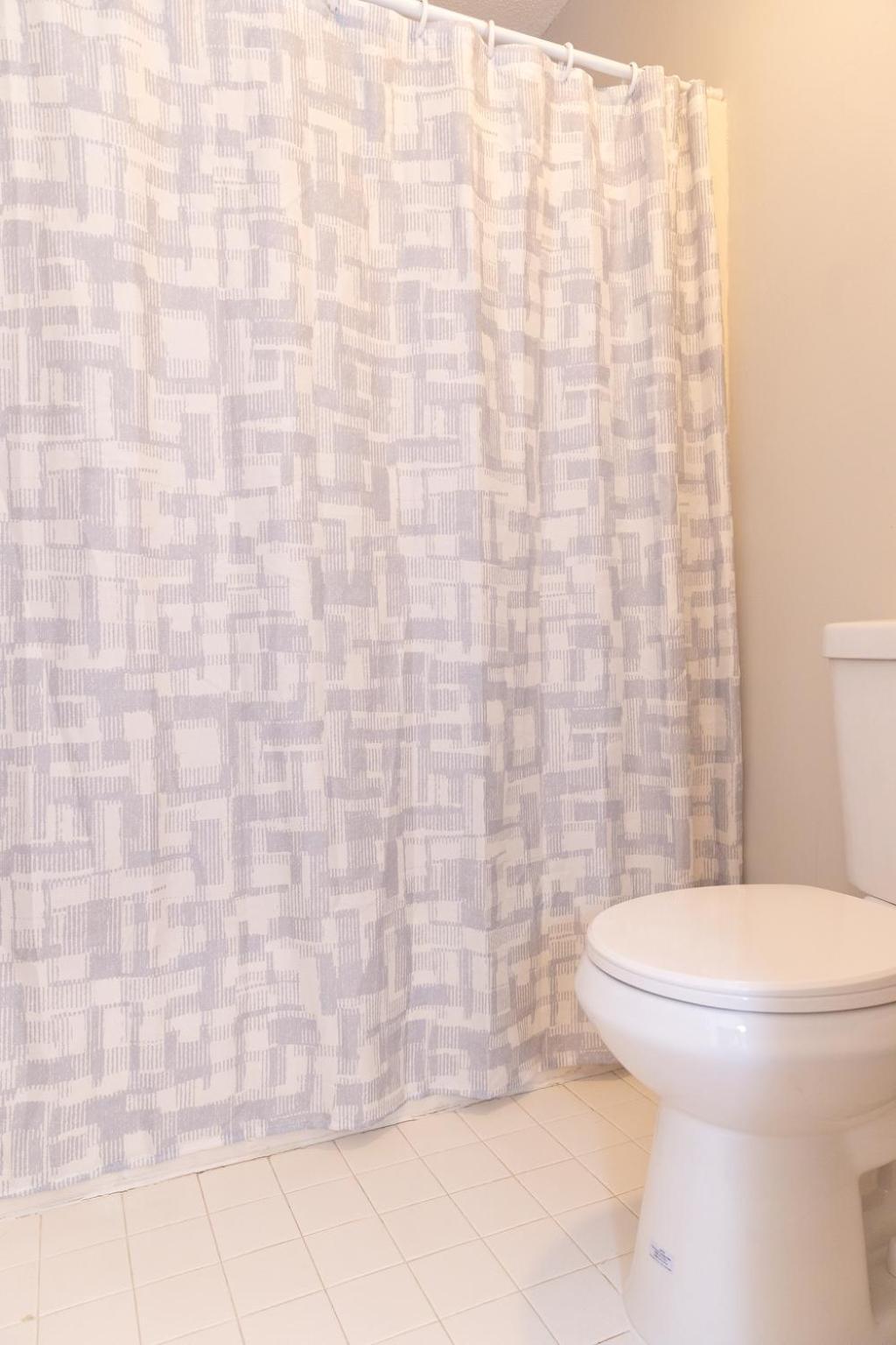 Kids Friendly Ranch,jaccuzzi Tub,walk To Food Lion,keurig Machine,crib,5g Internet *