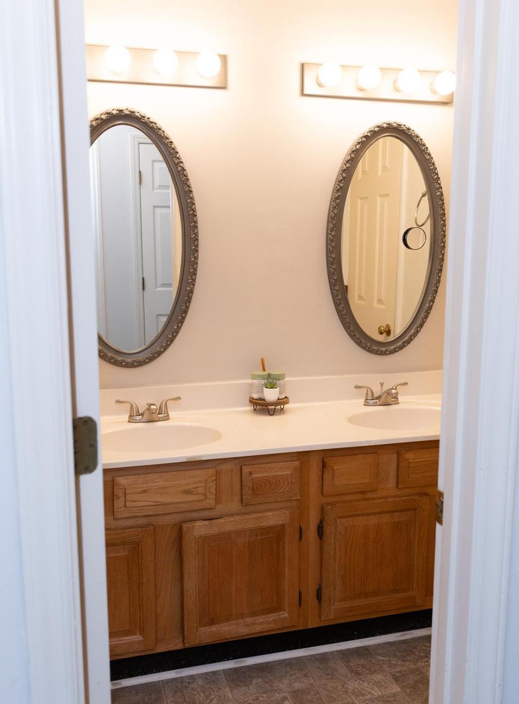 Holiday home Kids Friendly Ranch,jaccuzzi Tub,walk To Food Lion,keurig Machine,crib,5g Internet