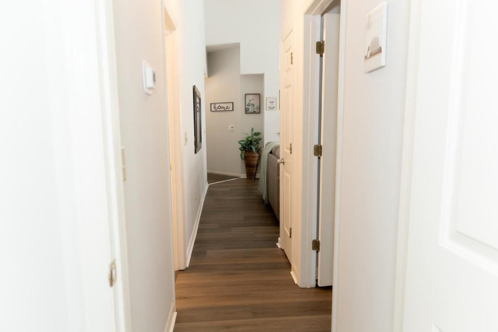 Kids Friendly Ranch,jaccuzzi Tub,walk To Food Lion,keurig Machine,crib,5g Internet